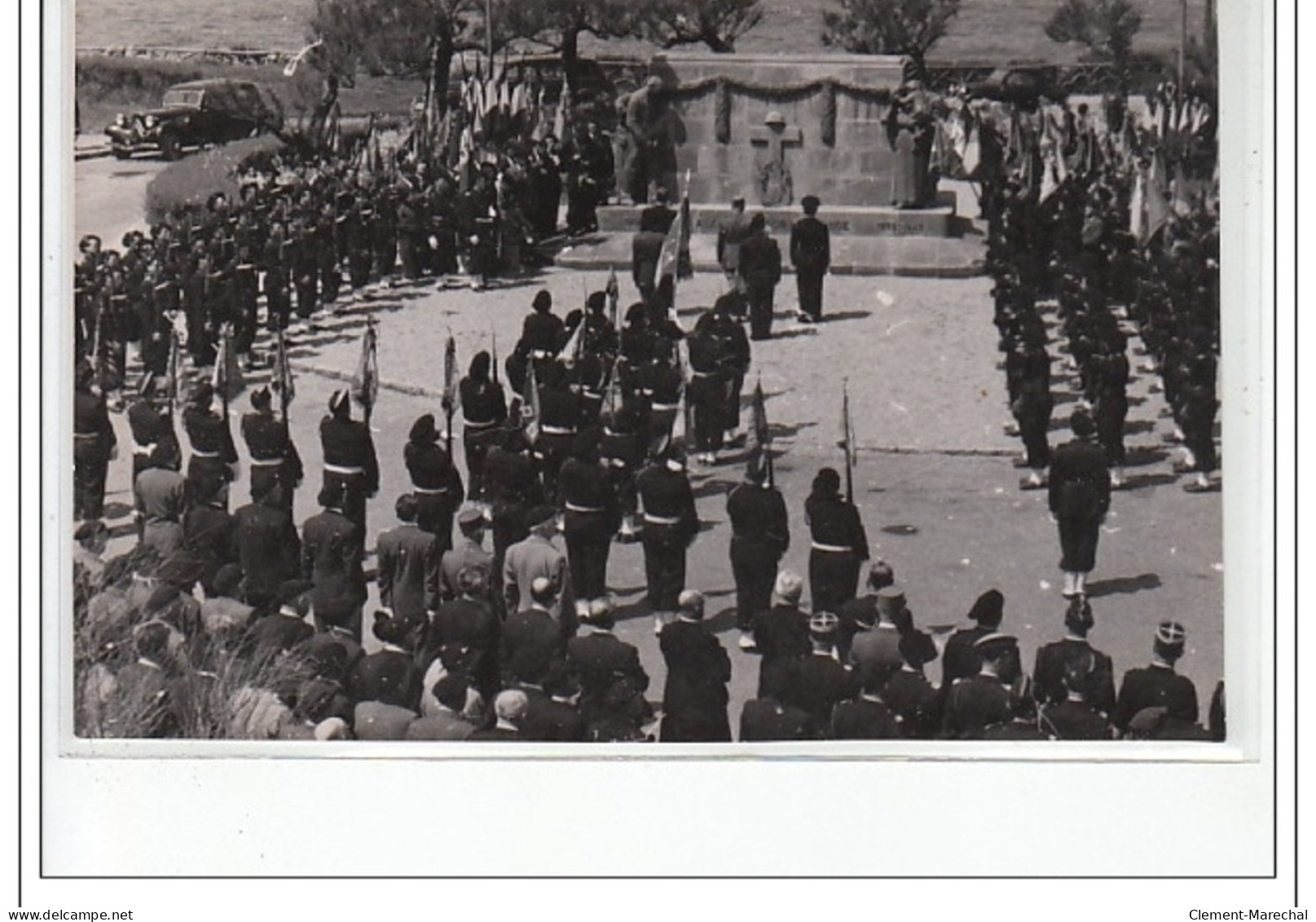 BIARRITZ : lot de 7 photos format cartes photos d'un défilé militaire vers 1945 - très bon état
