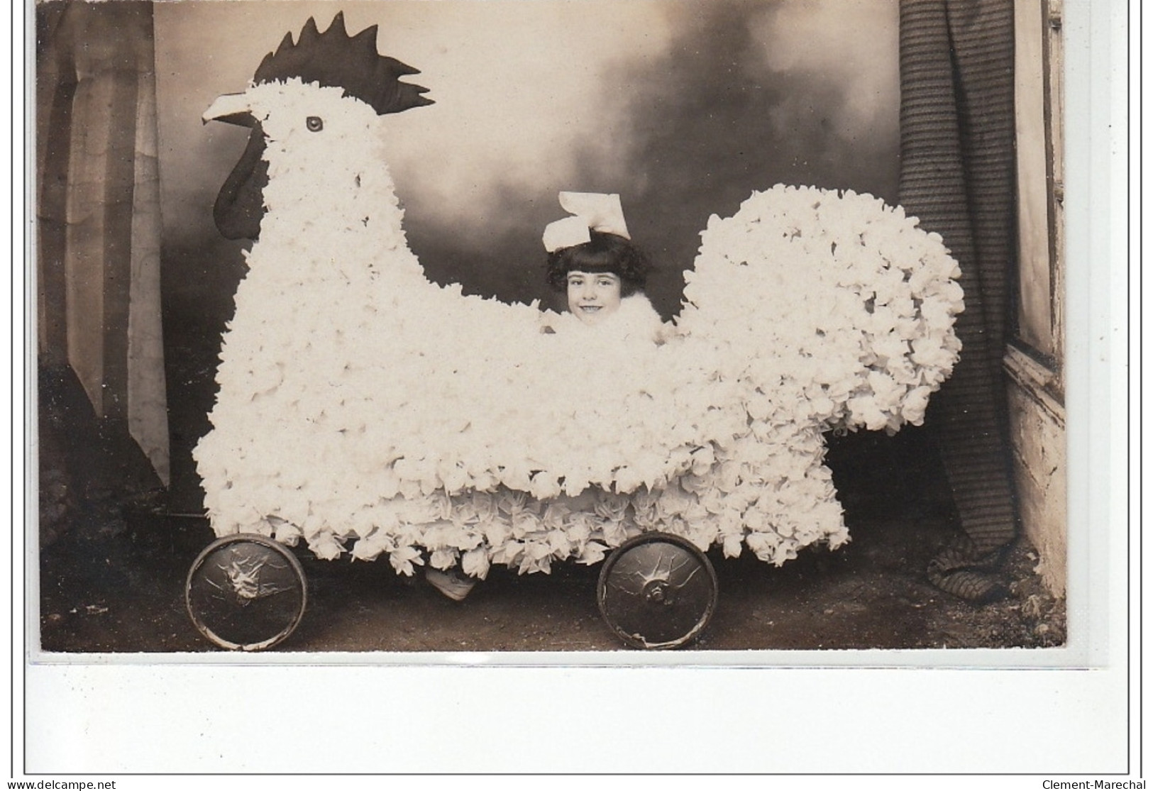 SAINT GERAND LE PUY : Carte Photo De La Fête Du Printemps Et De La Kermesse Vers 1930 - Très Bon état - Other & Unclassified