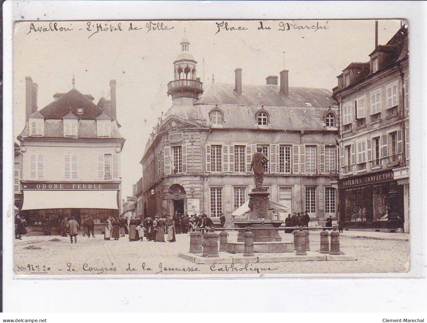AVALLON: Hôtel De Ville, Place Du Marché - Très Bon état - Avallon