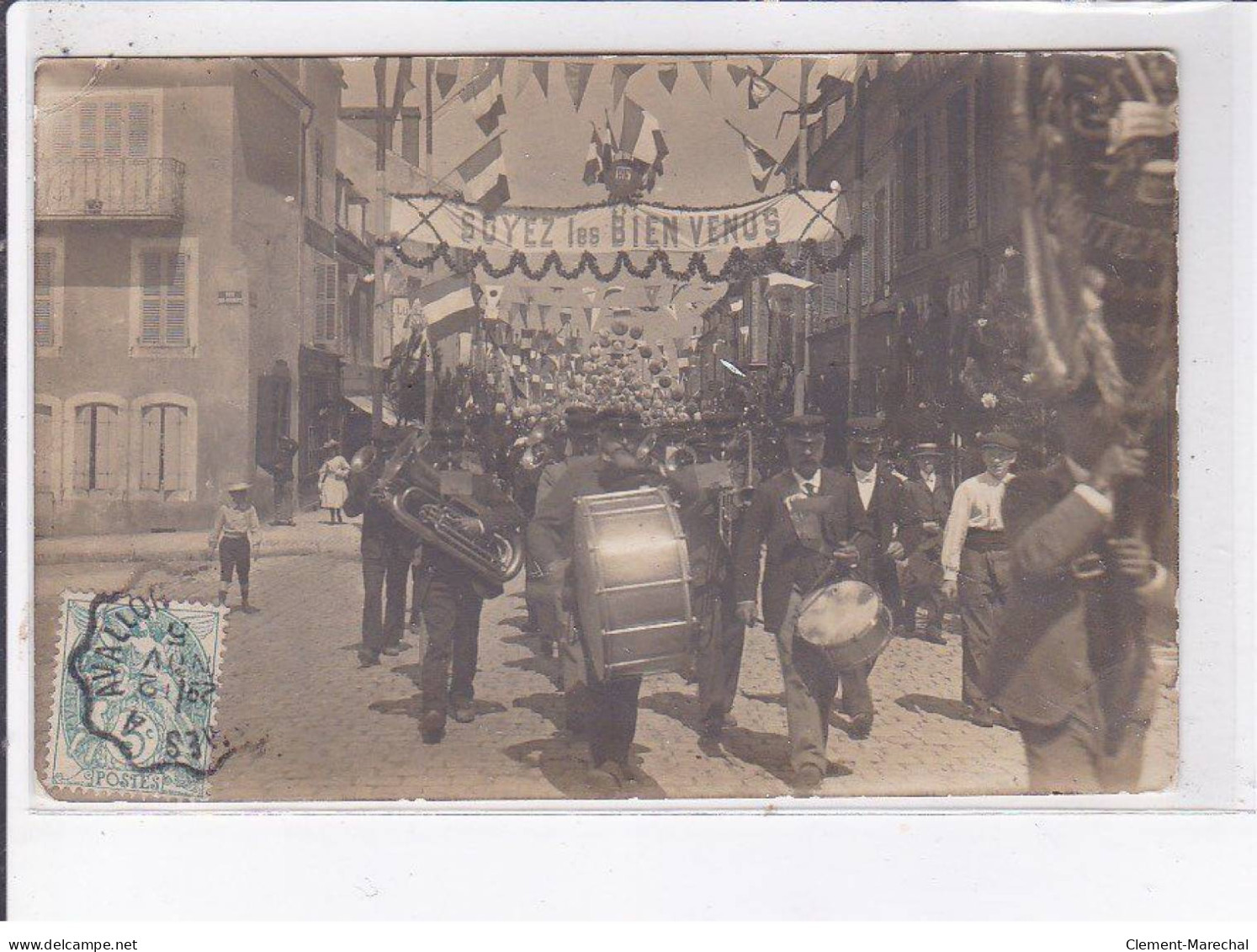 AVALLON: Fanfare - Très Bon état - Avallon