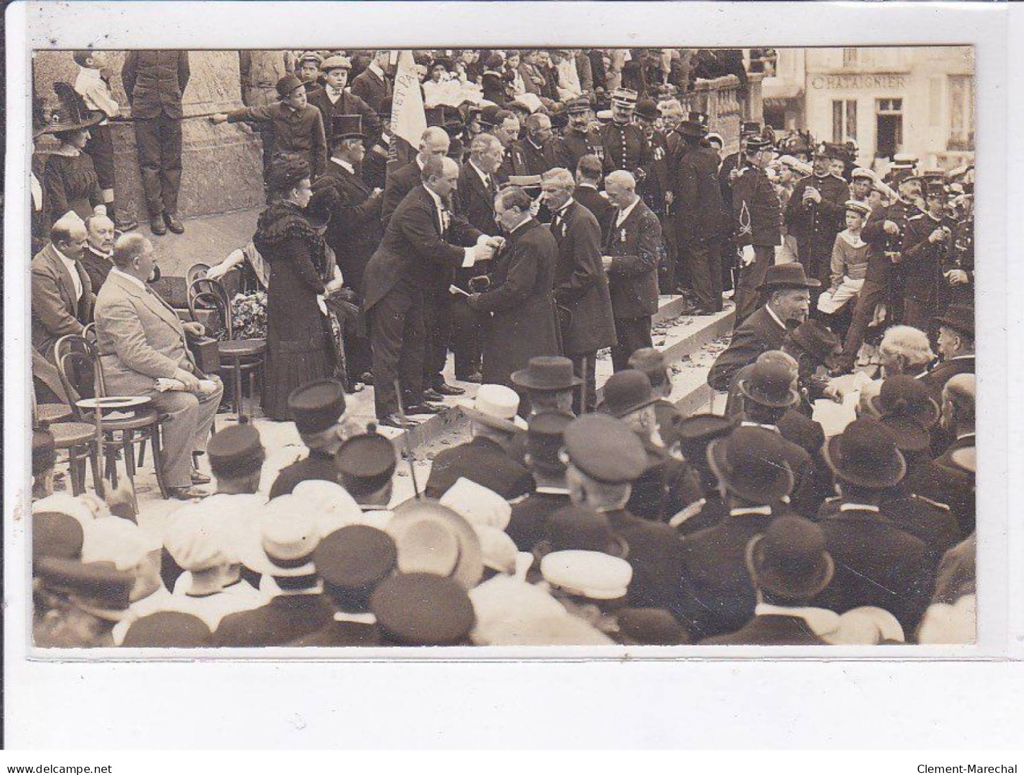 AVALLON: Fête Vauban, Distribution Aux Vétérans De La Médaille De 1870 - Très Bon état - Avallon