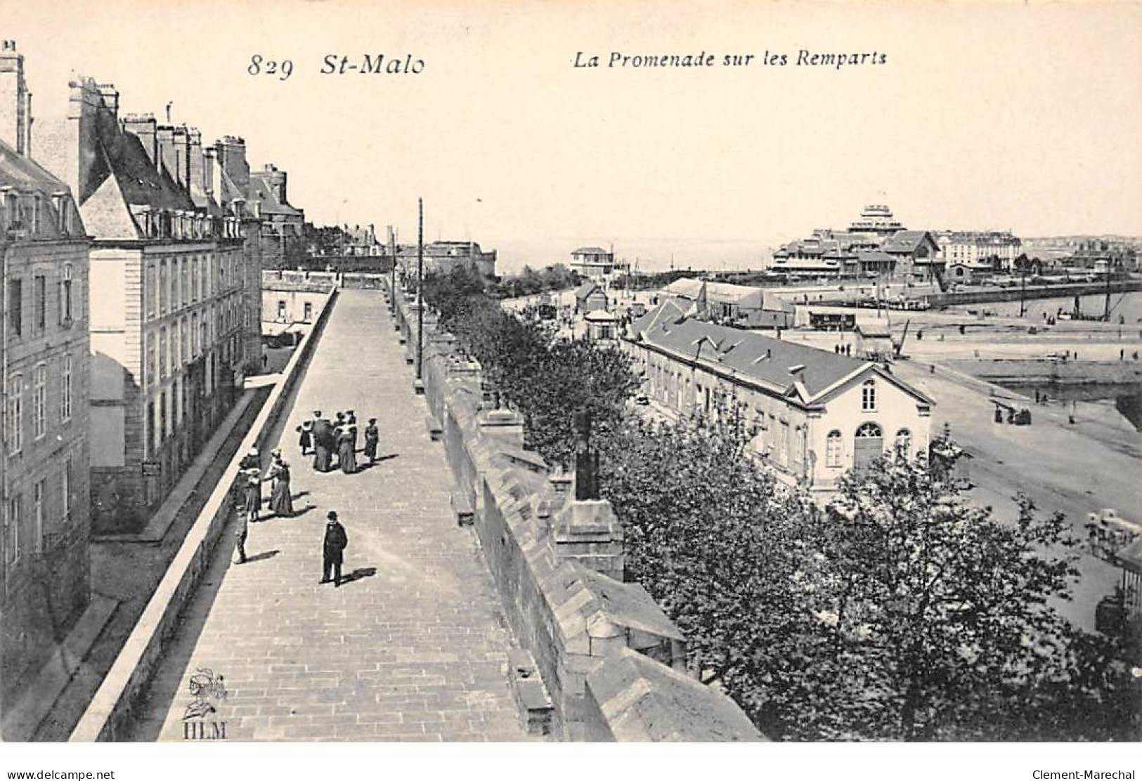 SAINT MALO - La Promenade Sur Les Remparts - Très Bon état - Saint Malo