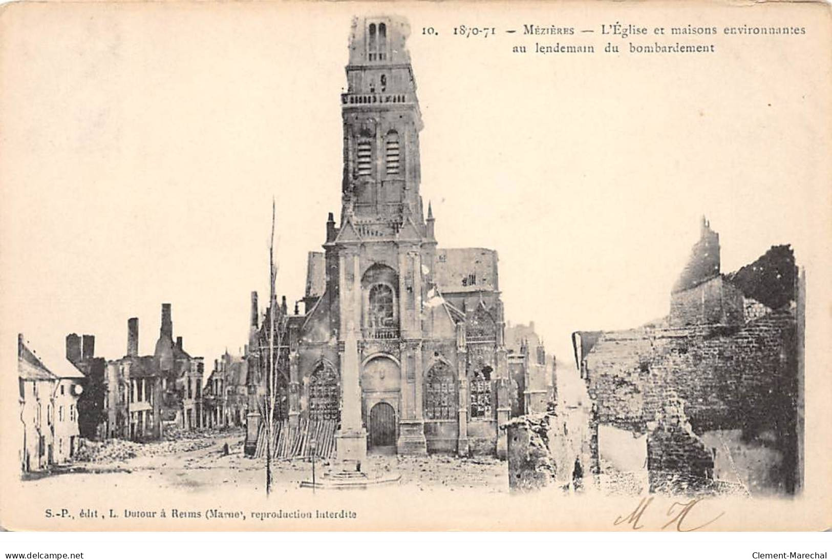 MEZIERES - L'Eglise Et Maisons Au Lendemain Du Bombardement - état - Other & Unclassified