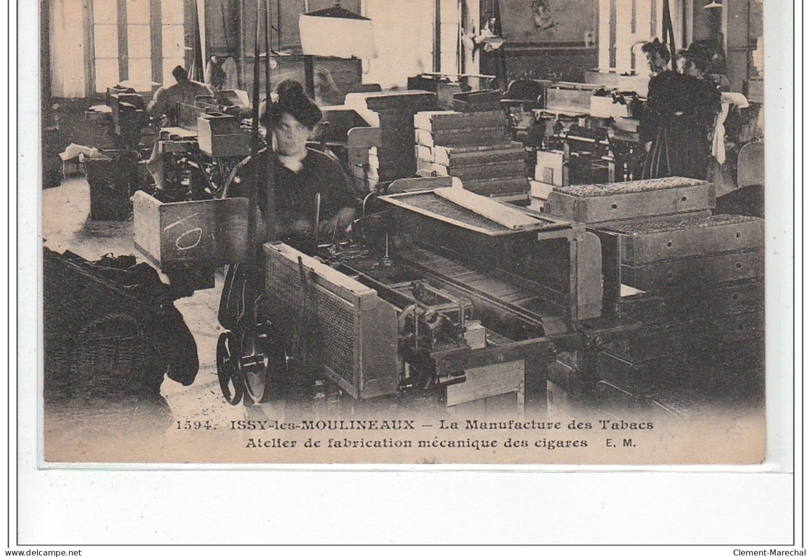 ISSY LES MOULINEAUX : La Manufacture Des Tabacs - Atelier De Fabrication Des Cigares - Très Bon état - Issy Les Moulineaux