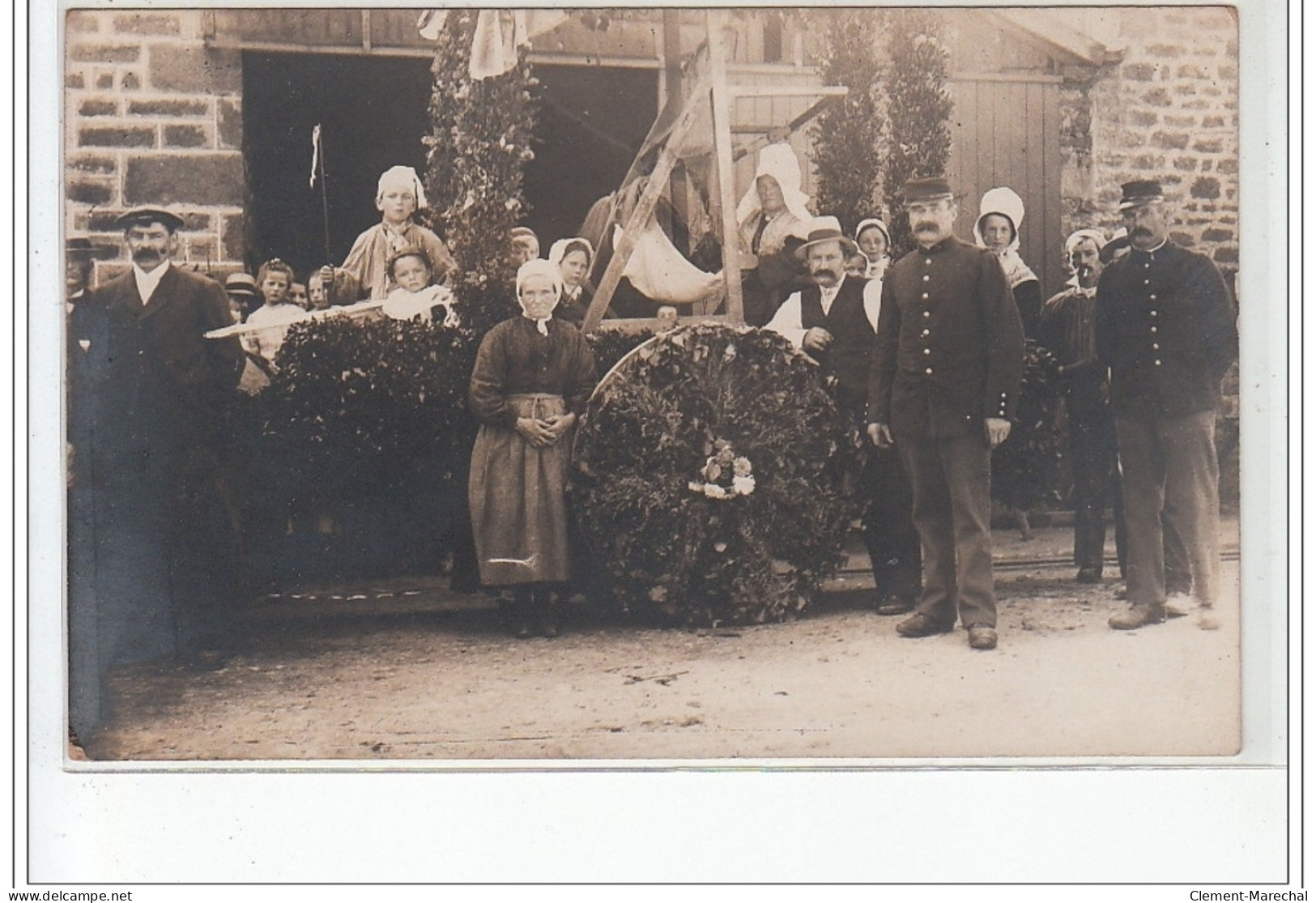 AVRANCHES ? : Carte Photo D'une Cavalcade Vers 1910 (photo LEPROVOST à Avranches - Très Bon état - Avranches