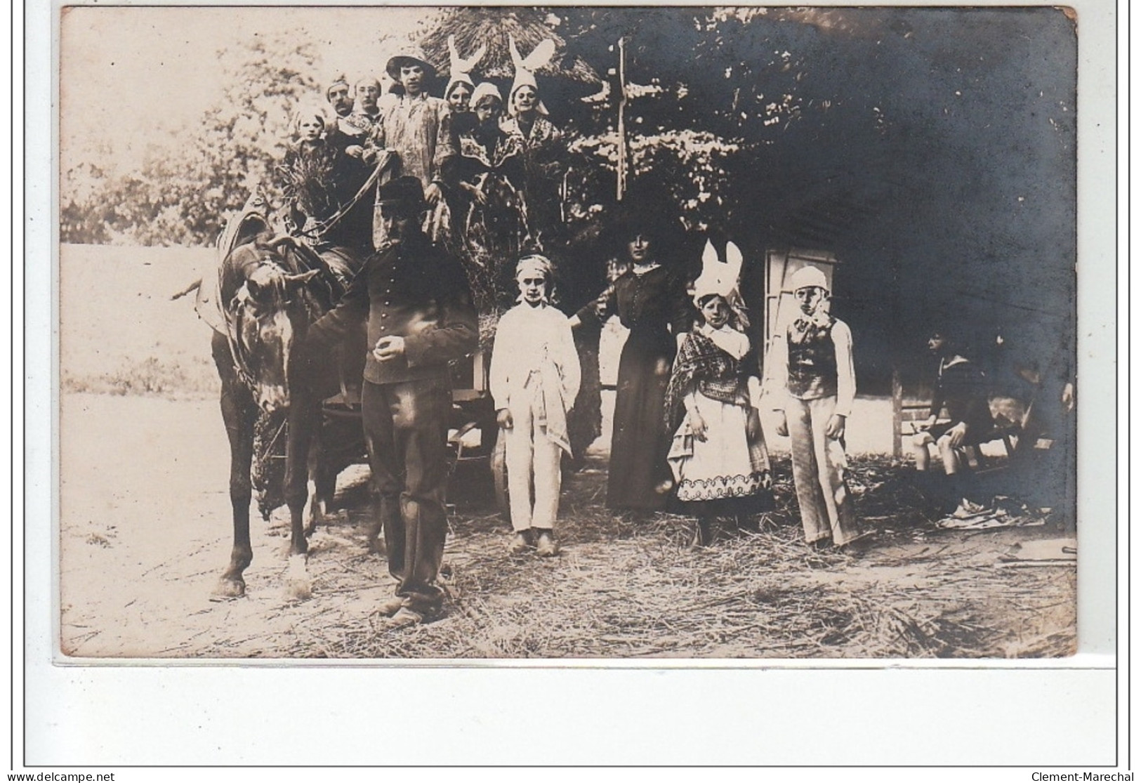 AVRANCHES ? : Carte Photo D'une Cavalcade Vers 1910 (photo LEPROVOST à Avranches - Très Bon état - Avranches