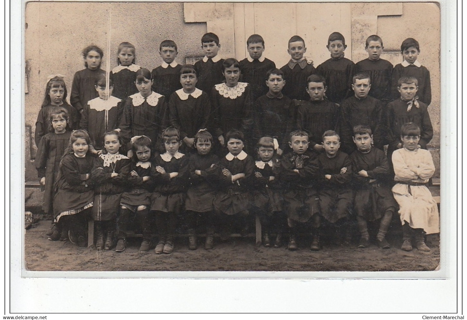 BENON : Carte Photo D'une Classe D'école En 1919 - Très Bon état - Other & Unclassified