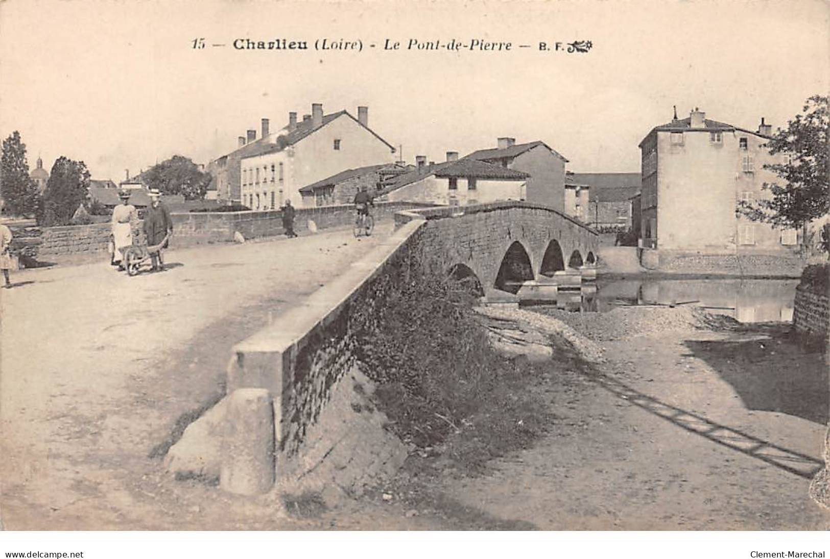 CHARLIEU - Le Pont De Pierre - Très Bon état - Charlieu