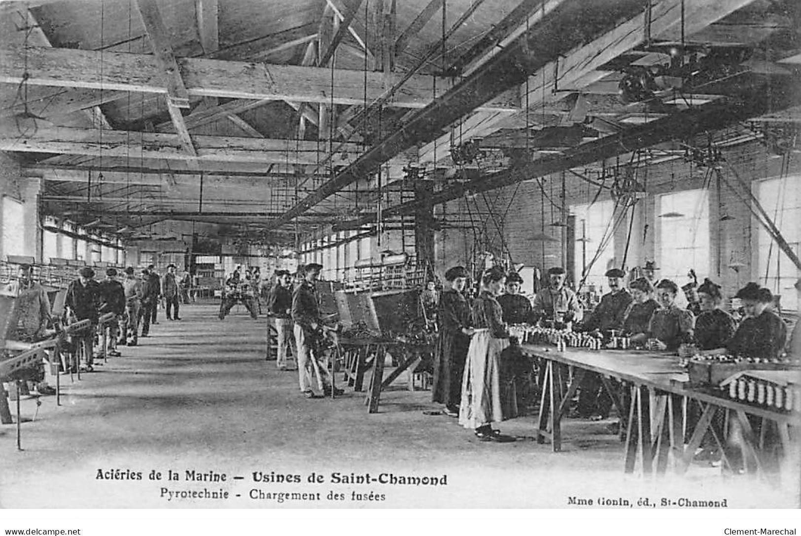 Aciéries De La Marine - Usines De SAINT CHAMOND - Pyrotechnie - Chargement Des Fusées - Très Bon état - Saint Chamond