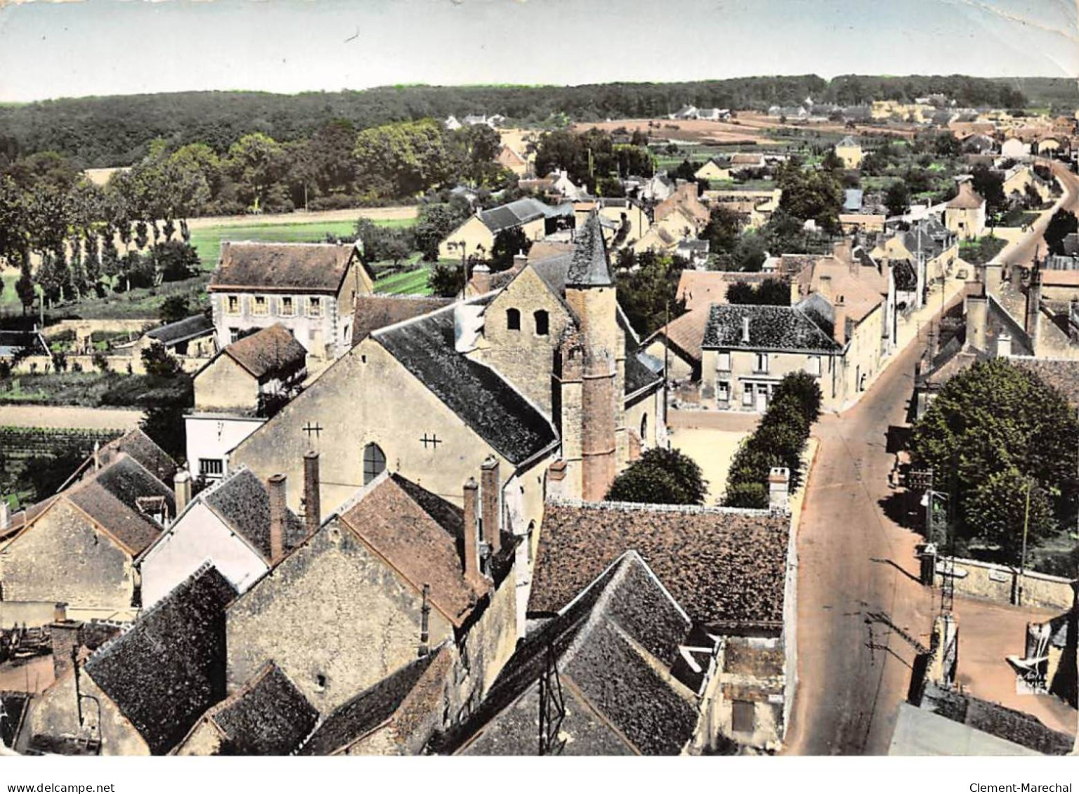 MONT Près CHAMBORD - L'Eglise Et Vue Générale - état - Other & Unclassified