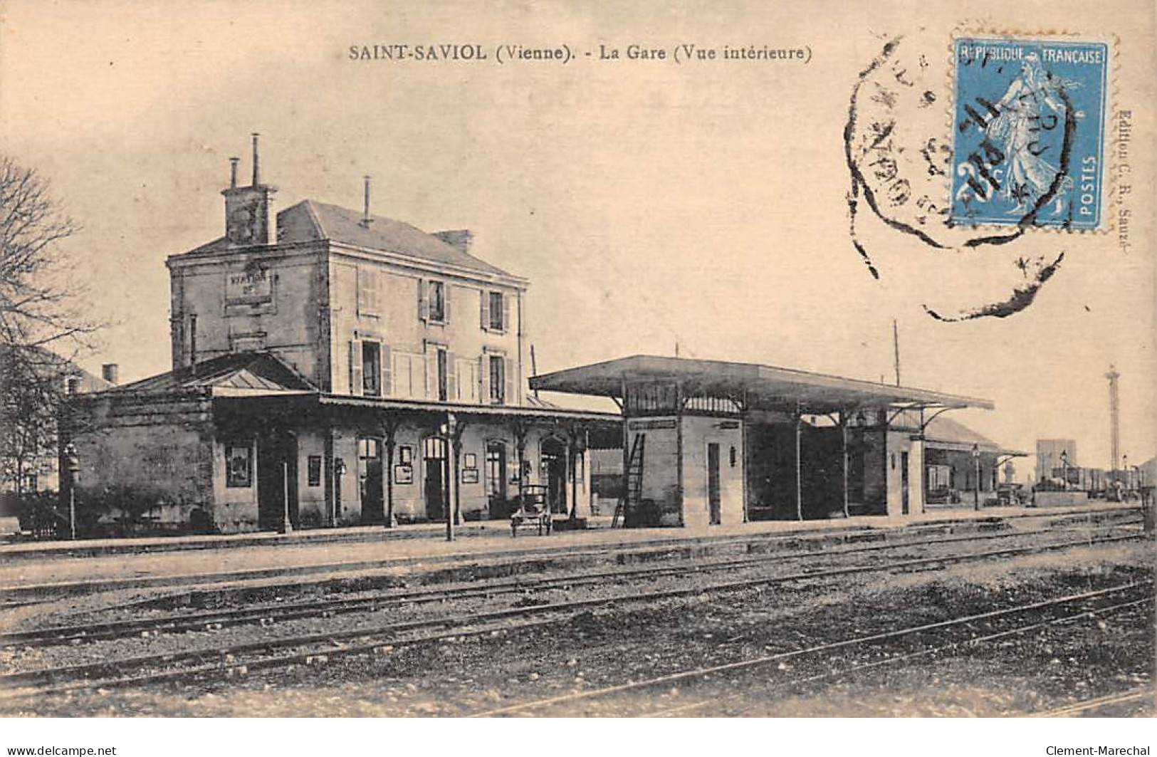 SAINT SAVIOL - La Gare - Très Bon état - Andere & Zonder Classificatie