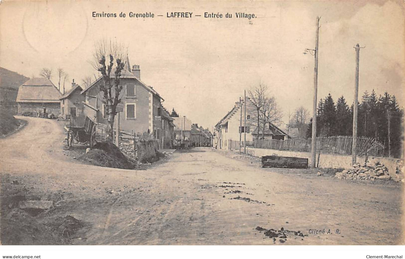 LAFFREY - Entrée Du Village - Très Bon état - Laffrey