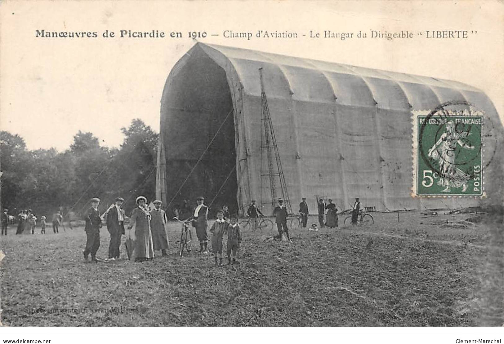 Manoeuvres De Picardie En 1910 - Champ D'Aviation - Le Hangar Du Dirigeable " Liberté " - Très Bon état - Other & Unclassified