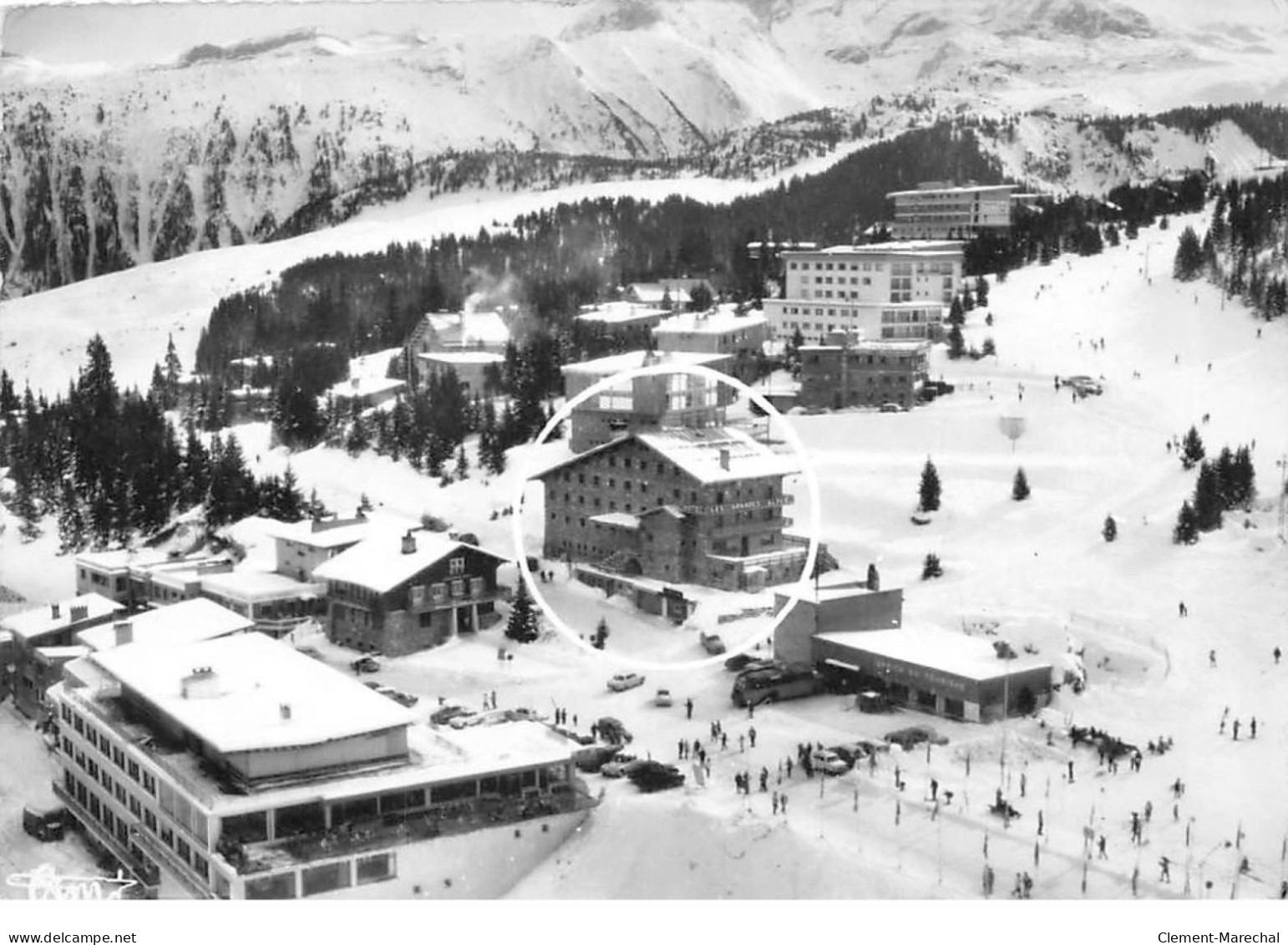 COURCHEVEL - Hotel " Les Grandes Alpes " - Très Bon état - Courchevel