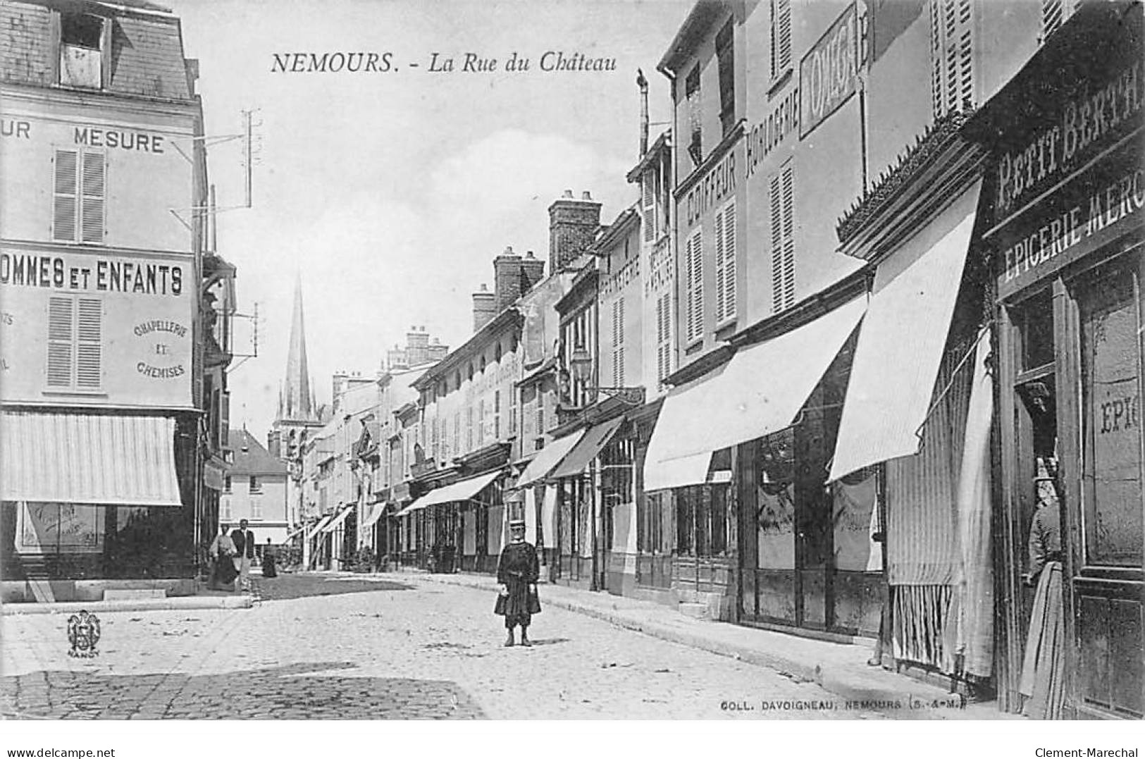 NEMOURS - La Rue Du Château - état - Nemours