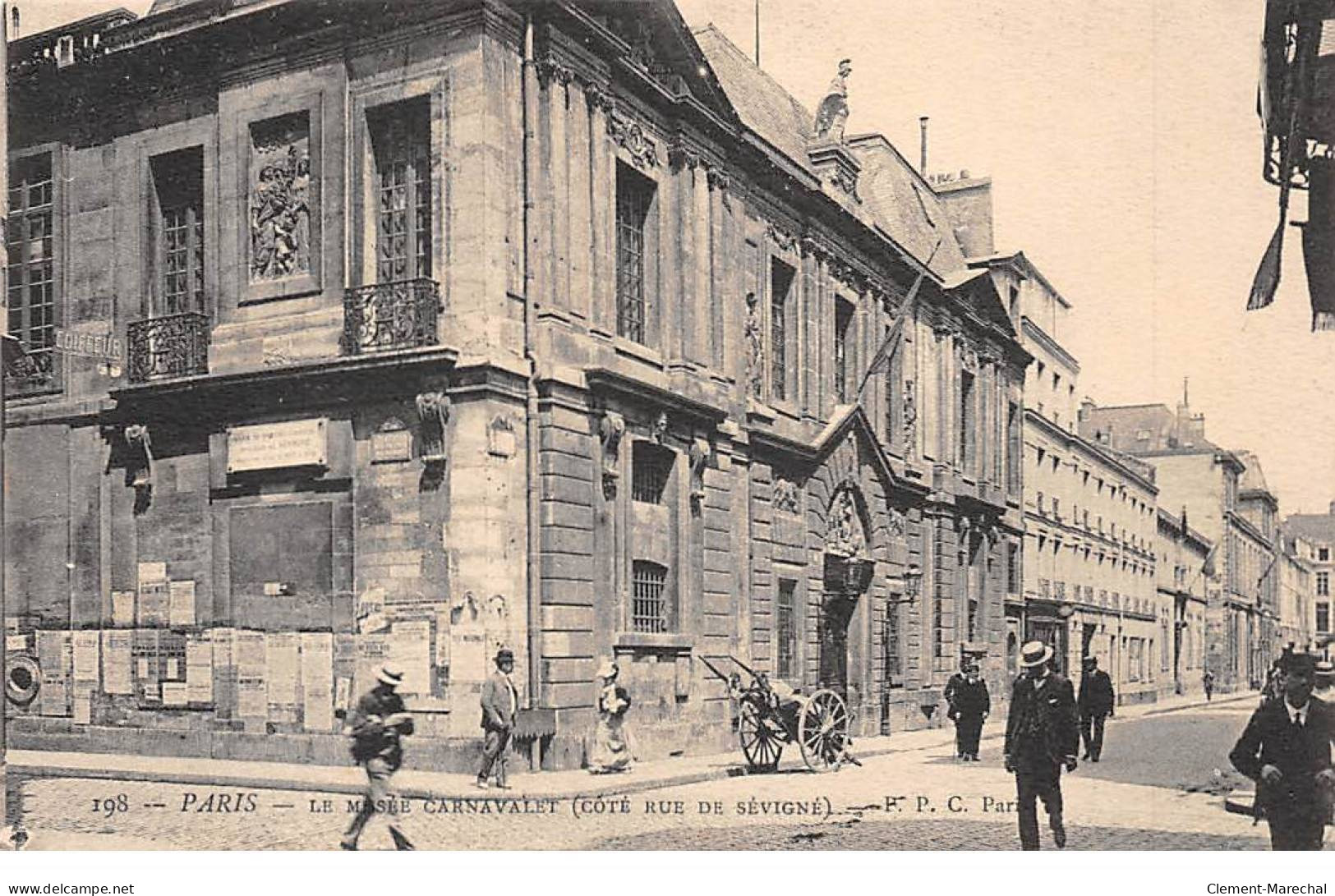 PARIS - Le Musée Carnavalet - Rue De Sévigné - Très Bon état - Museos