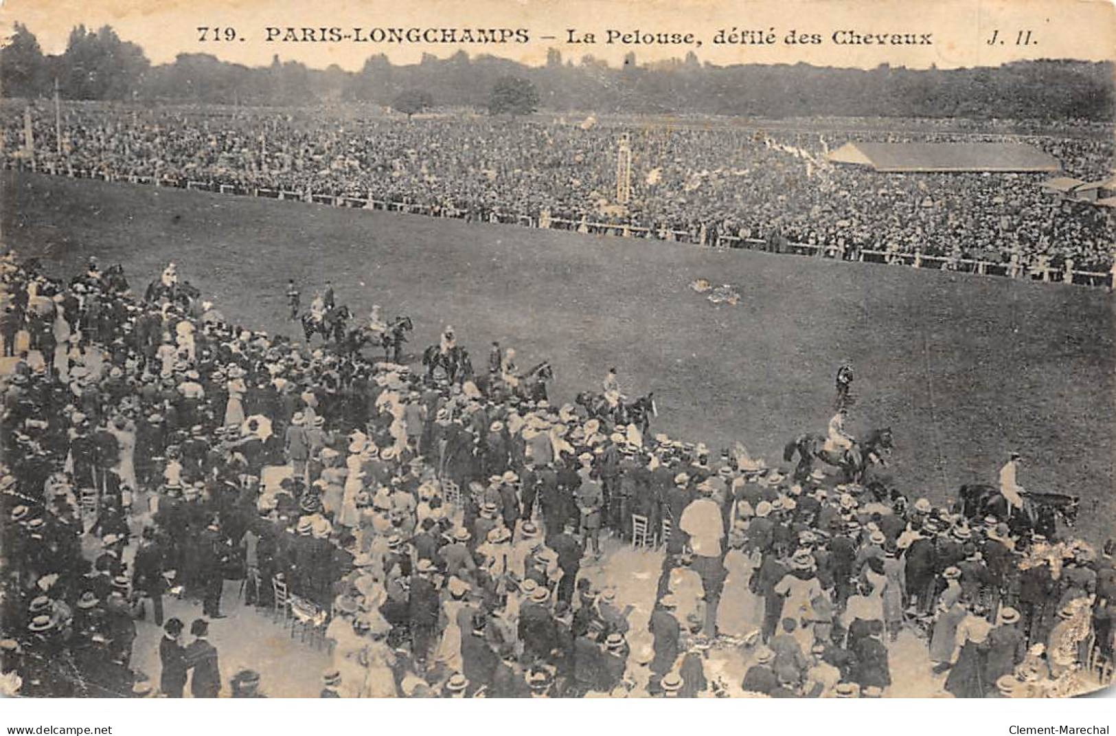 PARIS - Longchamps - La Pelouse, Défilé Des Chevaux - état - Autres & Non Classés
