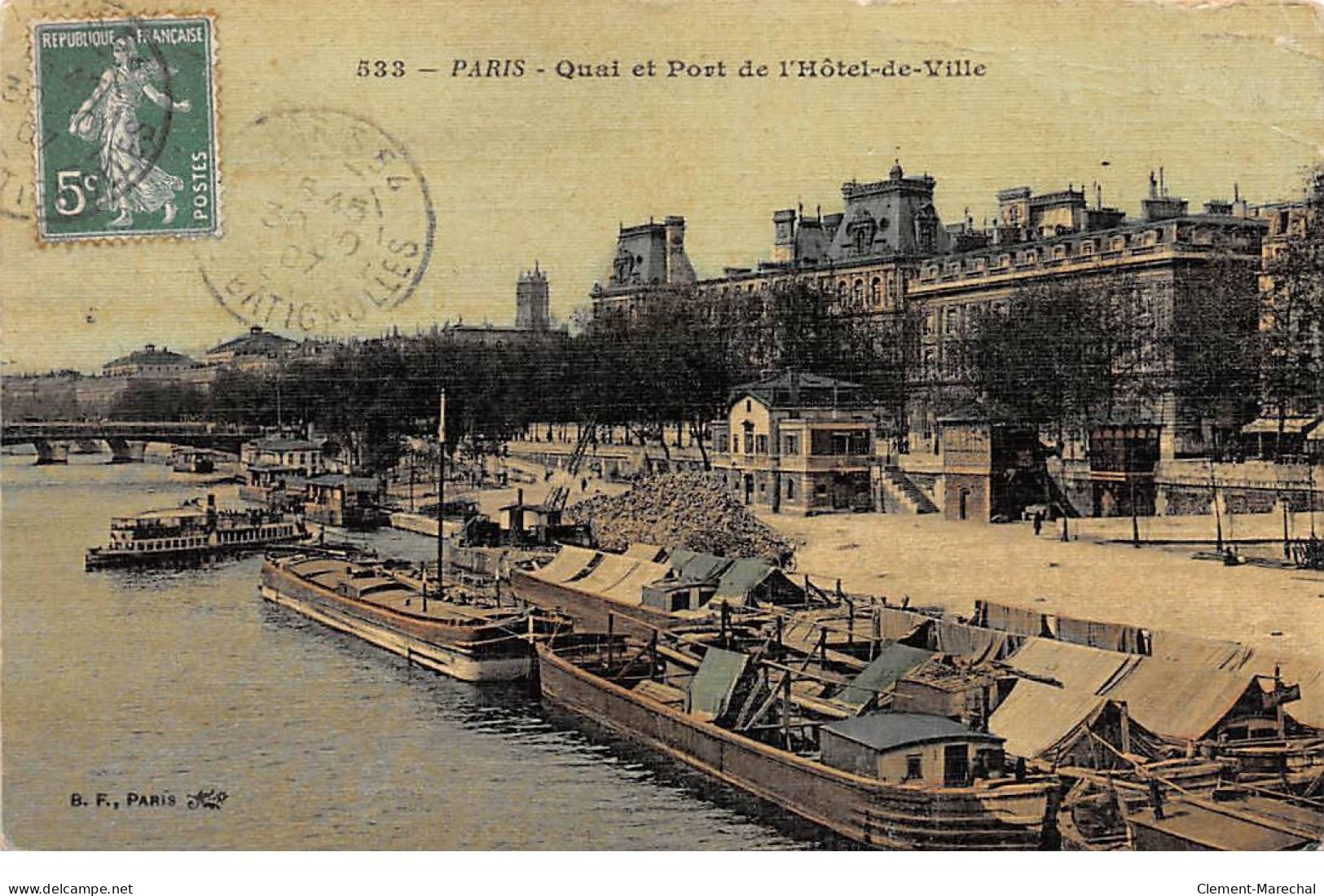 PARIS - Quai Et Port De L'Hôtel De Ville - état - The River Seine And Its Banks