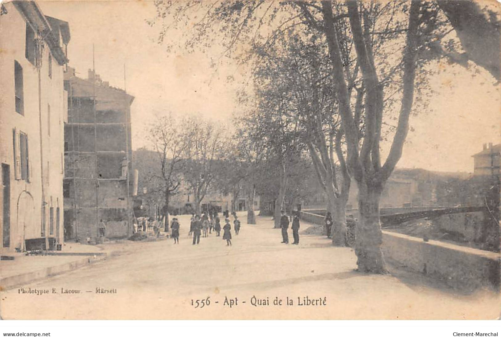 APT - Quai De La Liberté - Très Bon état - Apt