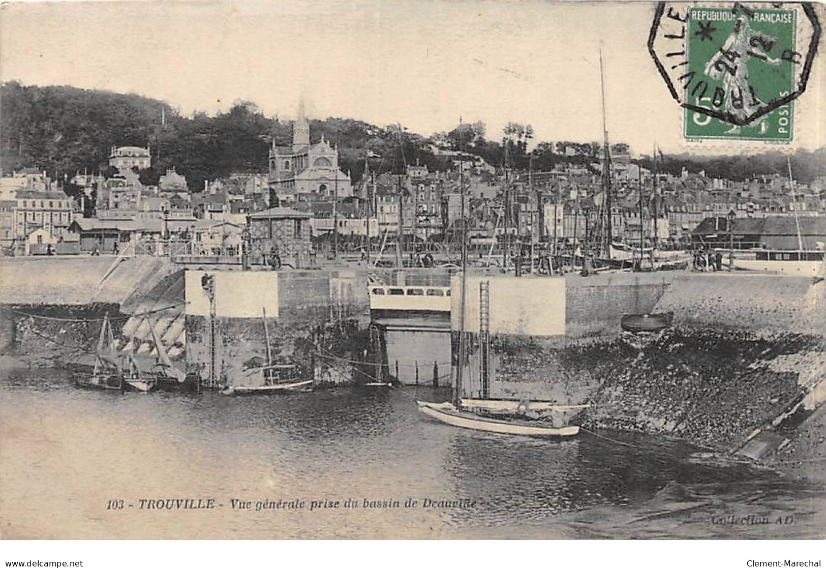 TROUVILLE - Vue Générale Prise Du Bassin De Deauville - état - Trouville