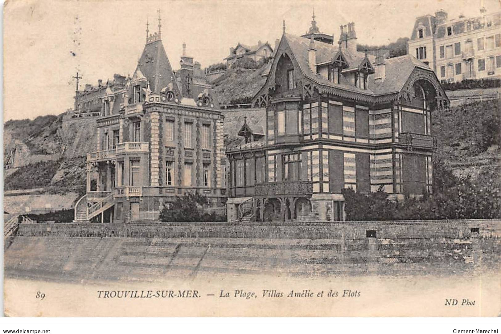 TROUVILLE SUR MER - La Plage, Villas Amélie Et Des Flots - Très Bon état - Trouville