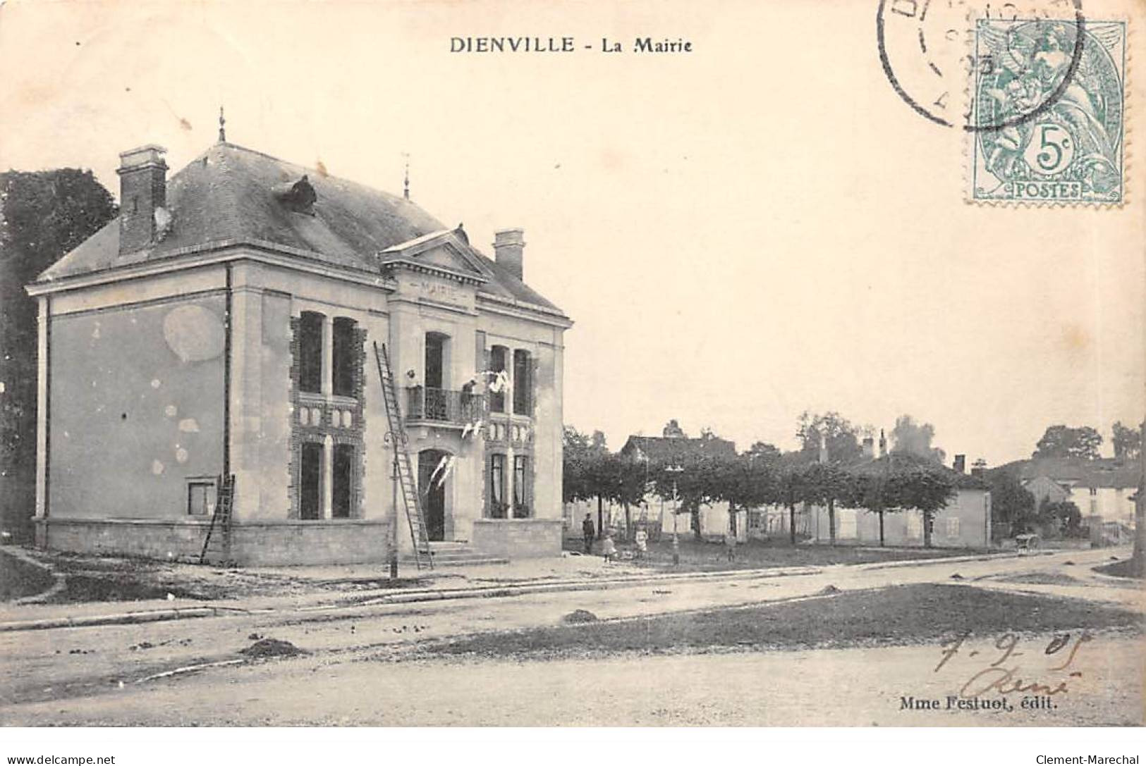 DIENVILLE - La Mairie - Très Bon état - Sonstige & Ohne Zuordnung