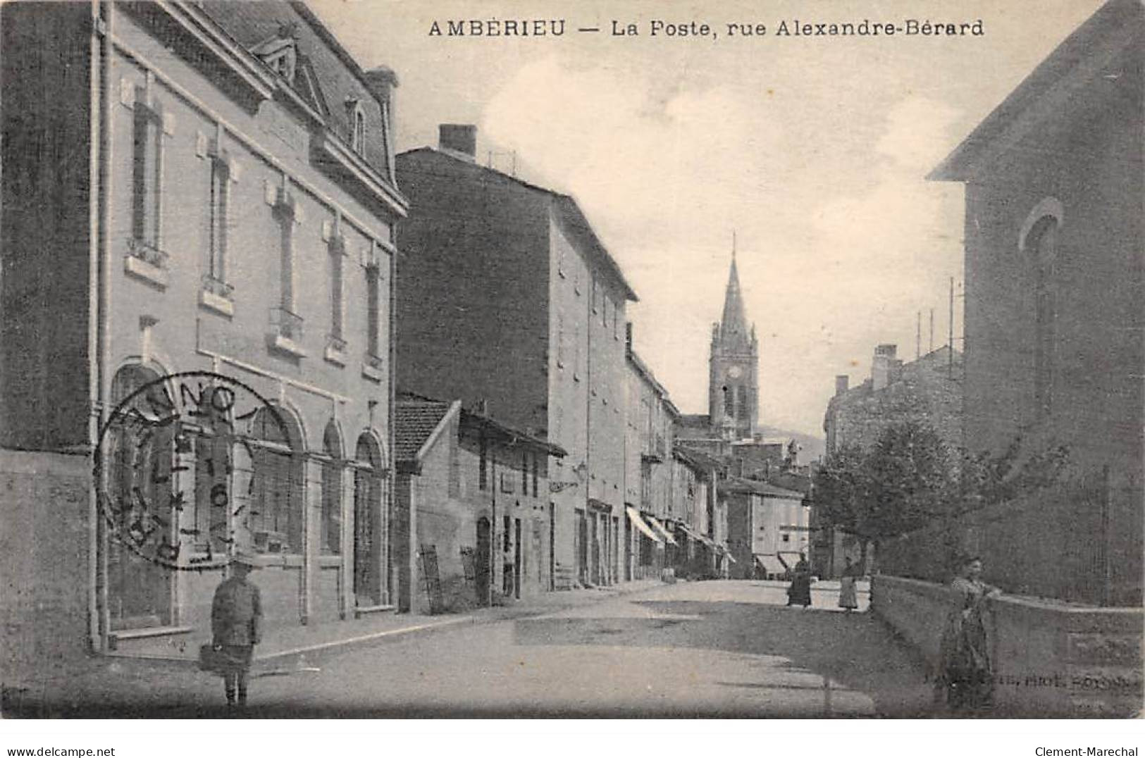 AMBERIEU - La Poste - Rue Alexandre Bérard - état - Non Classés