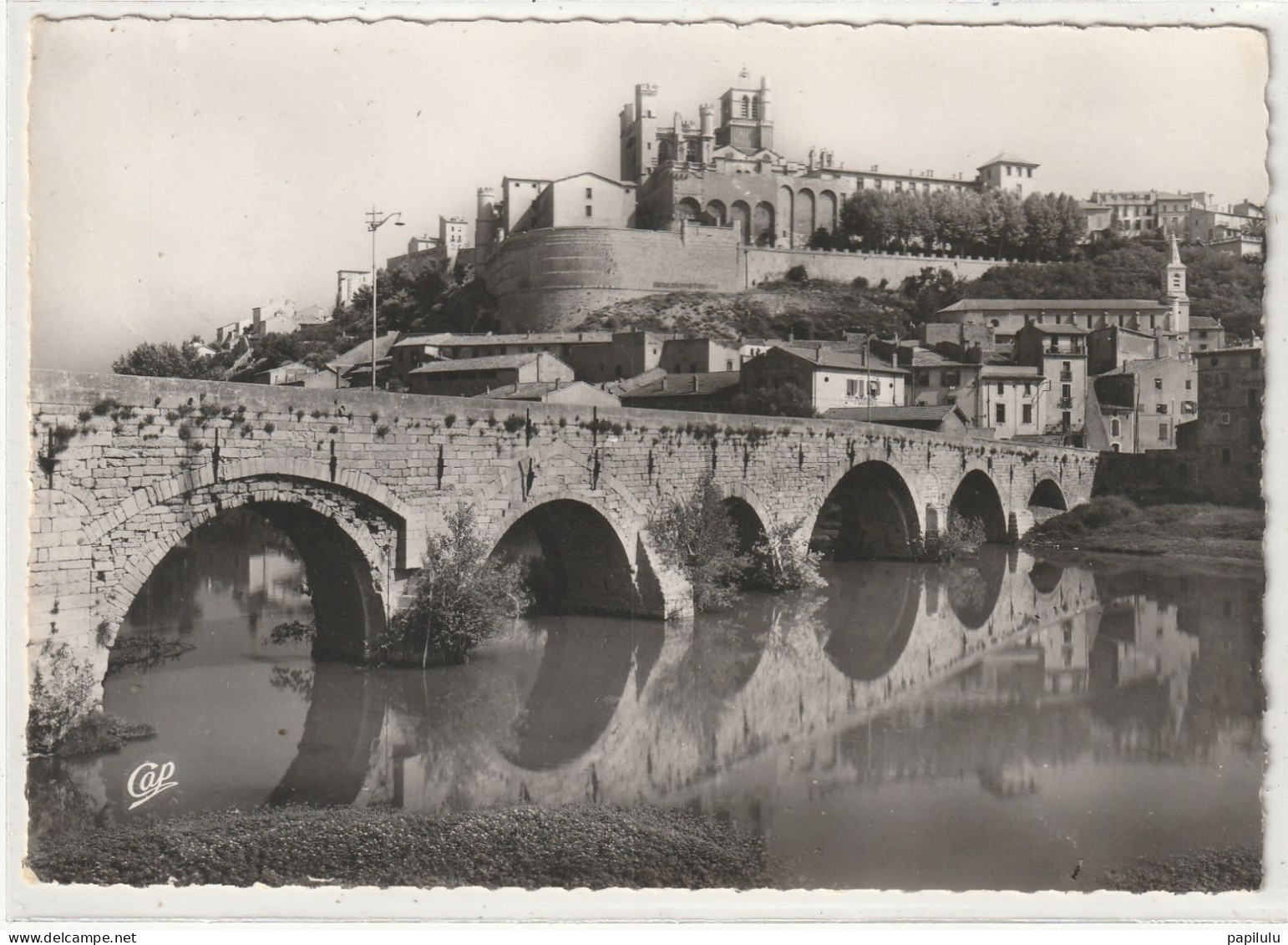 48 DEPT 34 : édit. Cap N° 1516 : Béziers Le Vieux Pont Et La Cathédrale - Beziers