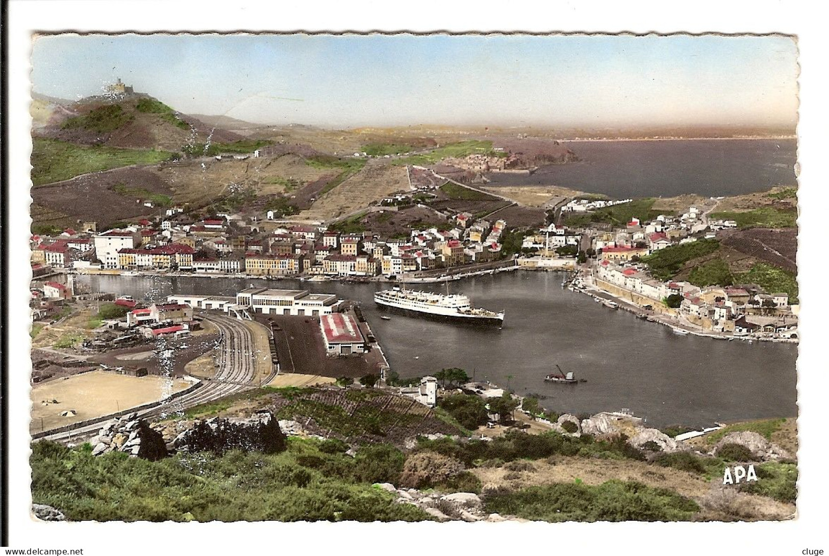 66 - PORT VENDRES - Départ Du Bateau Courrier - Au Fond Collioure Et La Plage D ' Argeles - Port Vendres