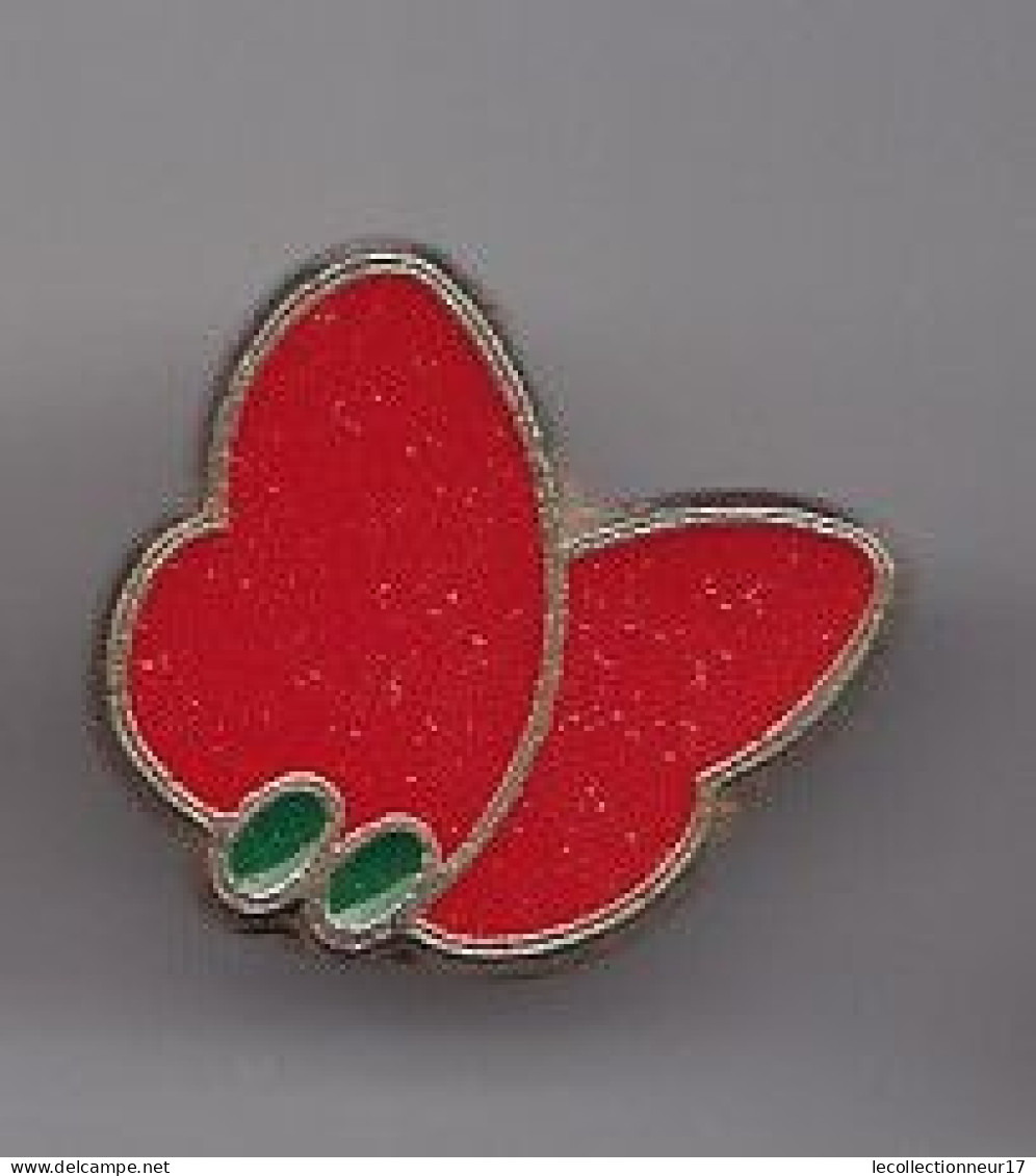 Pin's Papillon Réf 4668 - Tiere