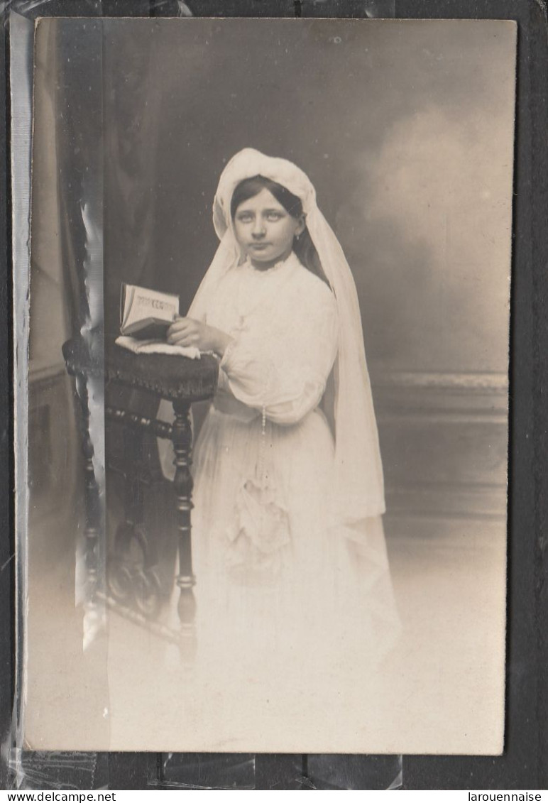 Communion - Carte Photo De Communiante - Persone