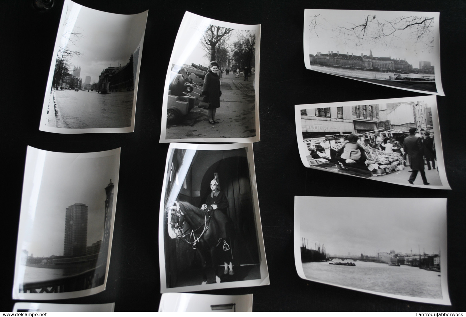 Lot De 20 Photos N&B (12.5 X 9 Cm) Londres 1960 Tower Bridge Black Cabs Downing Street Westminster Palace - Places