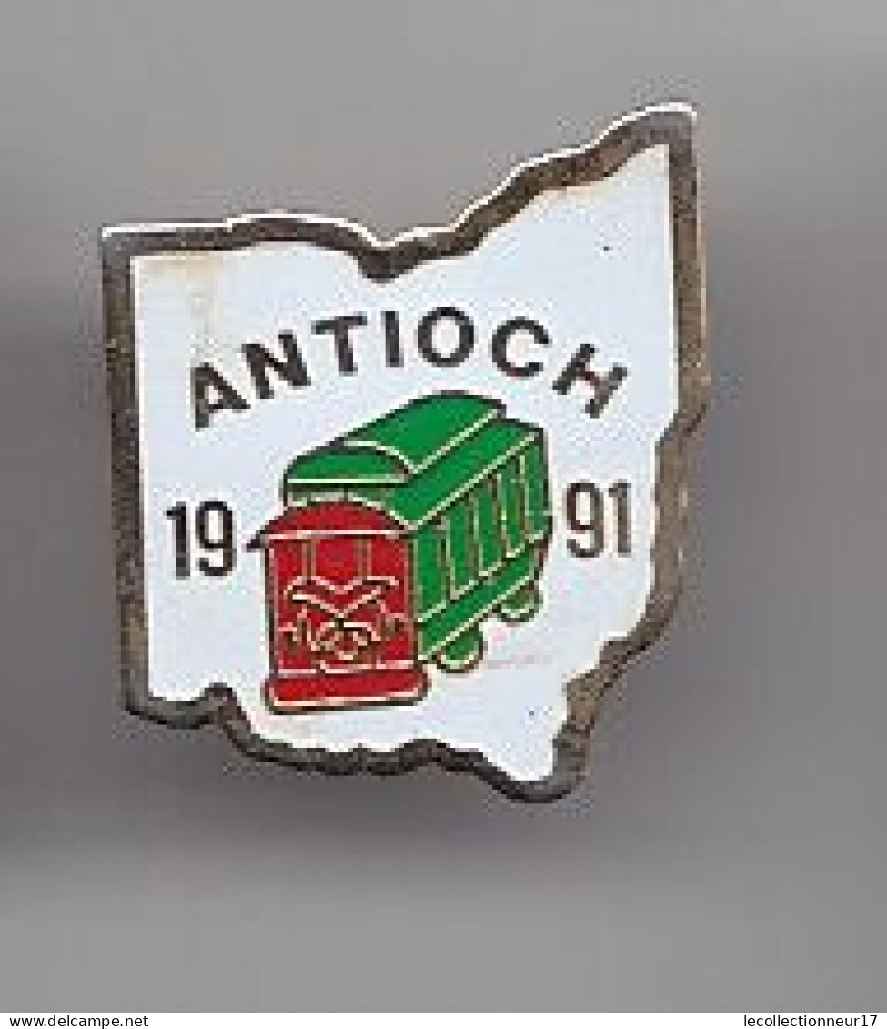 Pin's Antioch 1991 Oléron  En Charente Maritime  Dpt 17 Train Réf 4921 - Städte