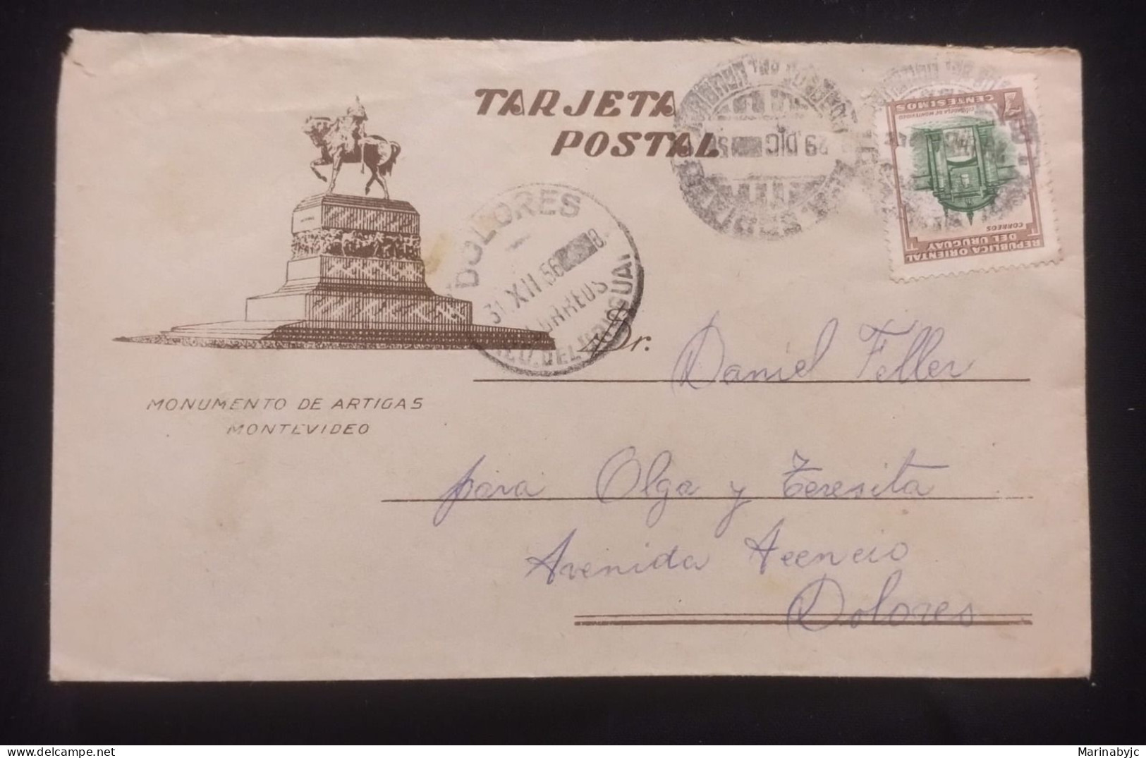 D)1956, URUGUAY, POSTCARD WITH STAMP LOCAL MOTIFS, GATE OF THE CITADEL OF MONTEVIDEO, ARTIGAS MONUMENT, XF - Uruguay