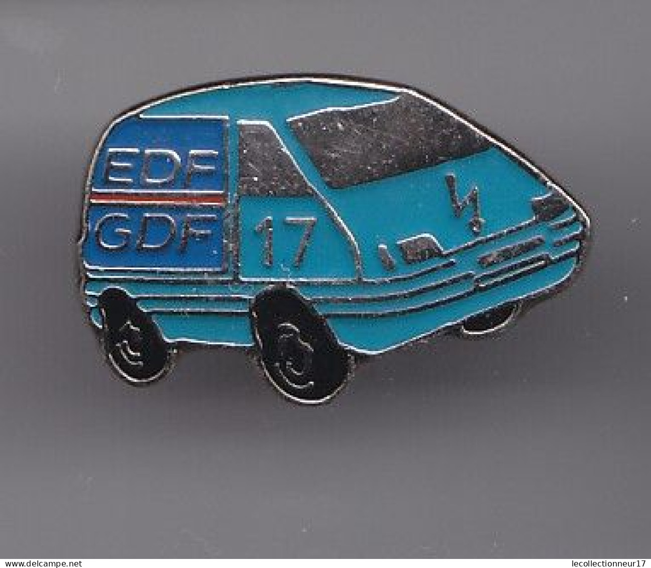 Pin's Camionette EDF GDF 17 En Charente Maritime Dpt 17  Réf 4250 - EDF GDF