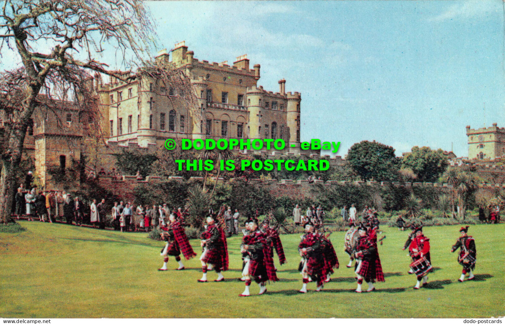 R551836 C434. Culzean Castle. Ayrshire. Showing Maybole Pipe Band. D. And H. May - Monde