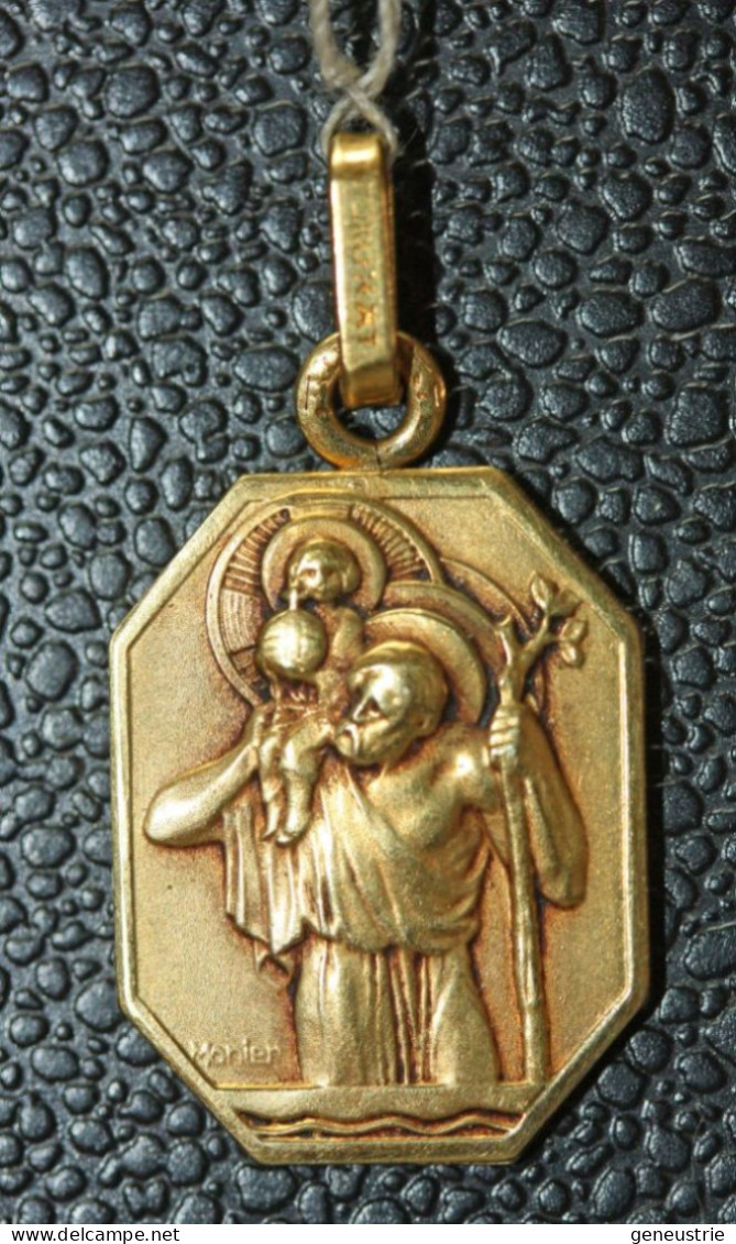 Beau Pendentif Médaille Religieuse Plaqué Or Années 30 (Art Déco) "Saint Christophe" - Religion & Esotérisme