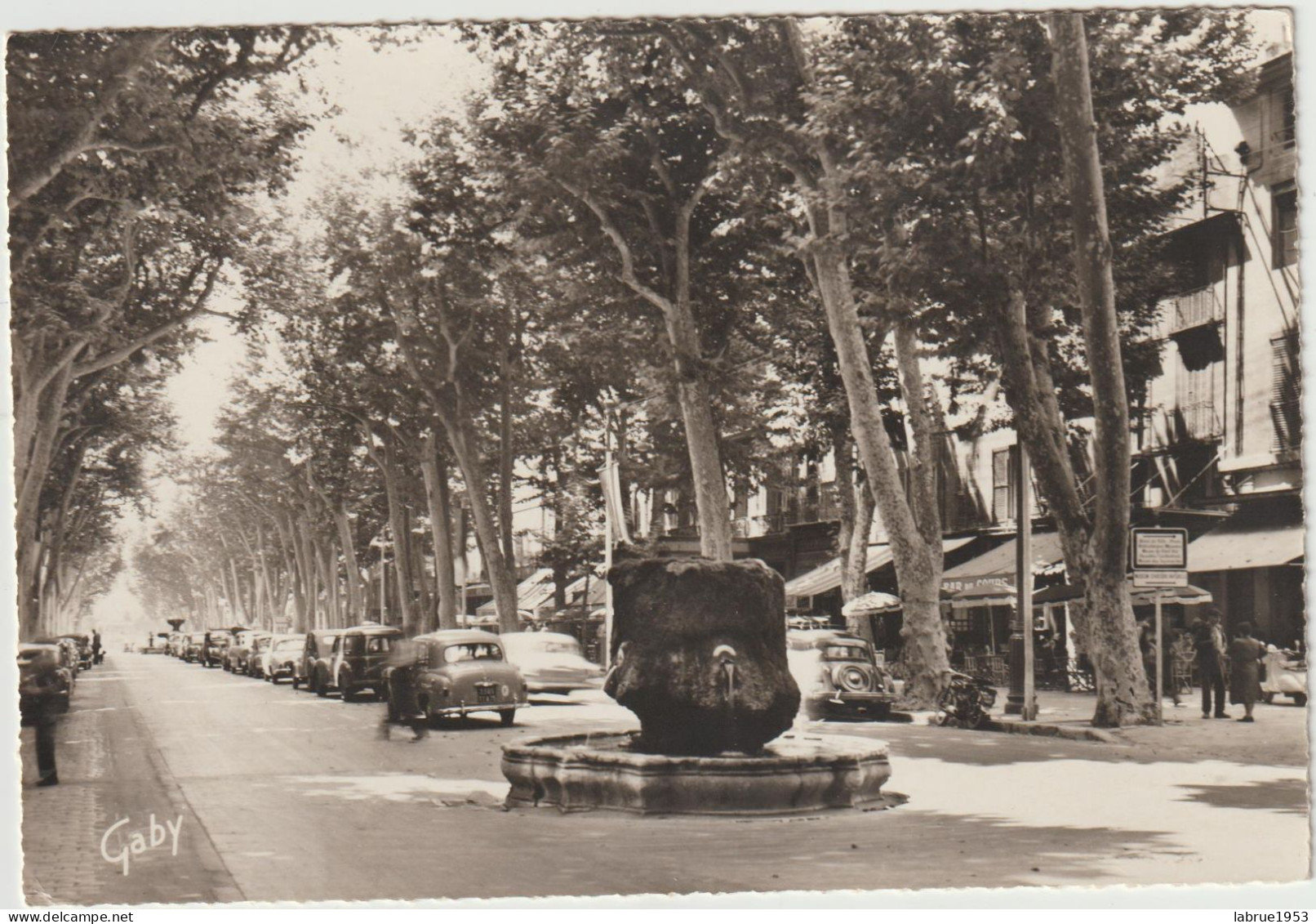 Aix-en-Provence -Fontaine D'eau Chaude   (G.2570) - Aix En Provence