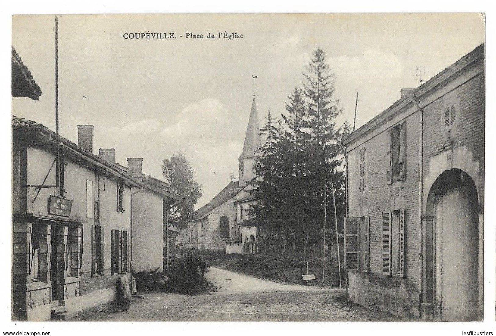 CPA 51 COUPEVILLE Place De L' Eglise - Sonstige & Ohne Zuordnung