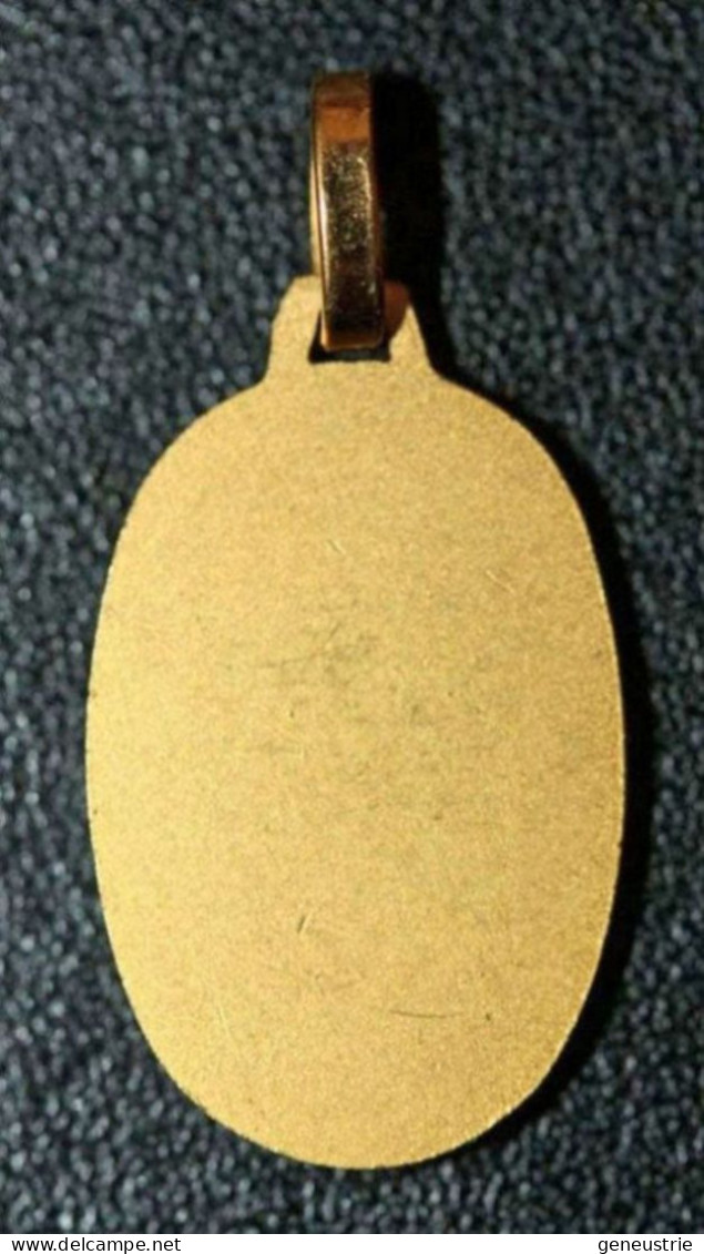 Beau Pendentif Médaille Religieuse Plaqué Or Années 50 "Saint Christophe" Religious Medal - Religión & Esoterismo