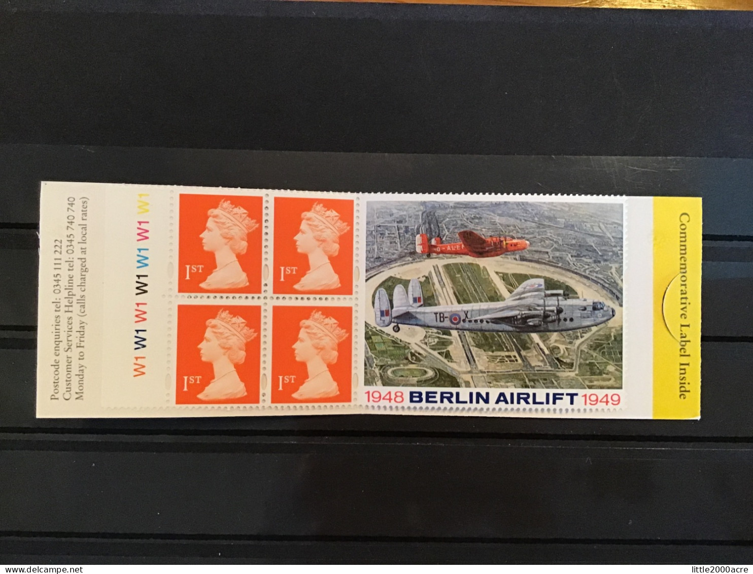 GB 1999 4 1st Class Stamps Barcode Booklet £1.04 Berlin Airlift MNH SG HB17 - Cuadernillos