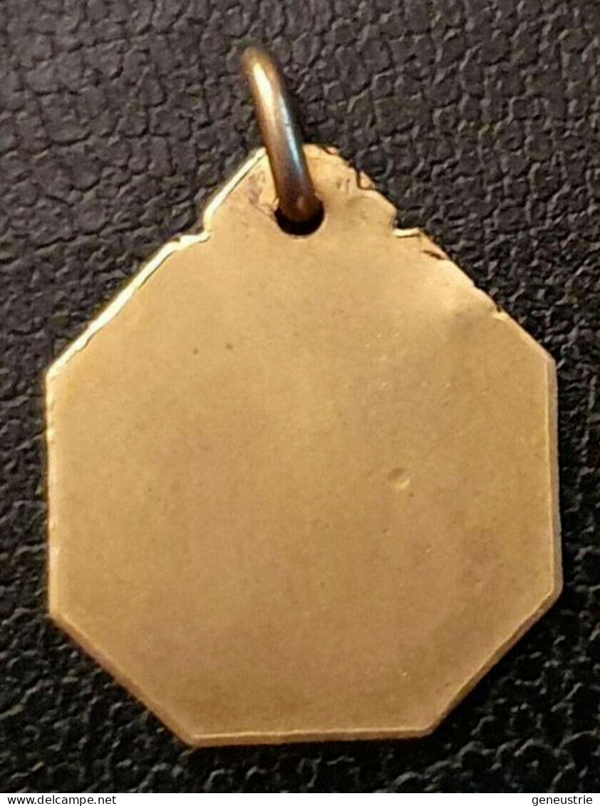 Belle Médaille Religieuse Plaqué Or Art Déco - Années 30 "Sainte Thérèse De L'Enfant Jésus - Lisieux" - Religious Medal - Religion & Esotericism
