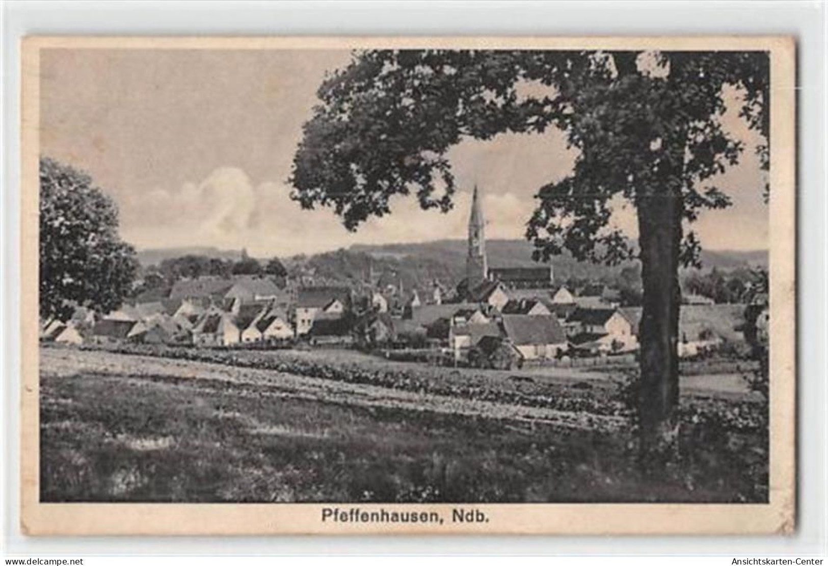 39111806 - Pfeffenhausen. Kirche. Feldpost, Stempel Von 1940. Leichte Eckabschuerfungen, Sonst Gut Erhalten - Landshut