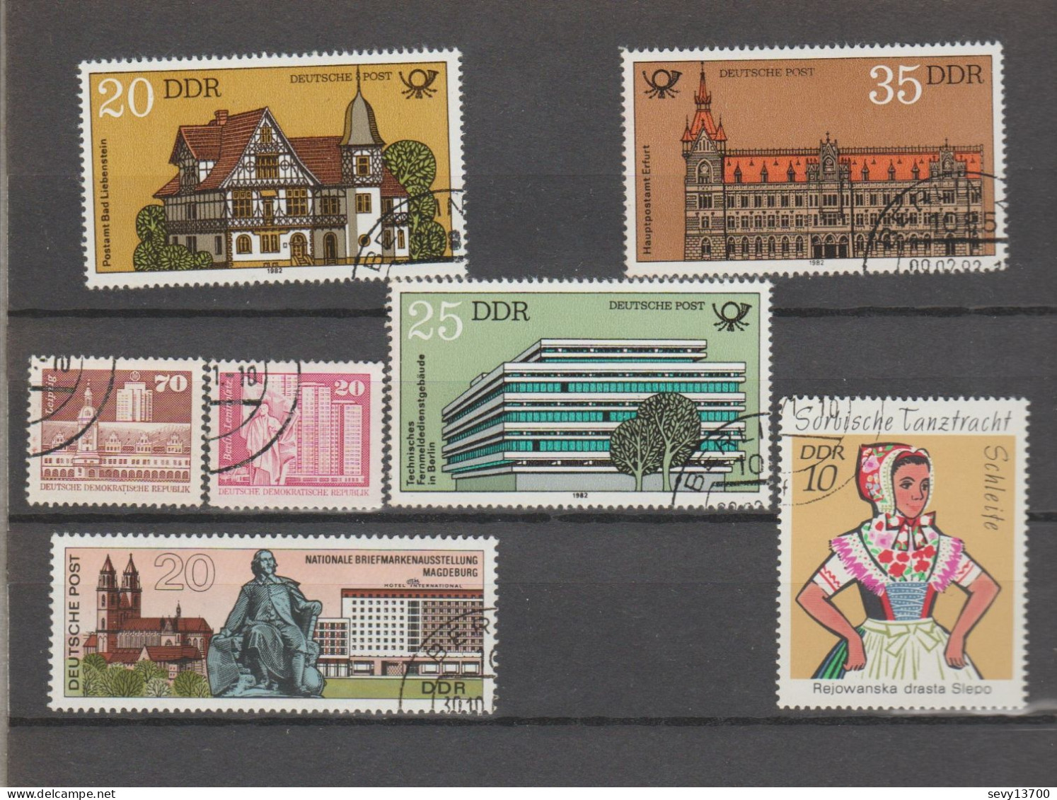 DDR Lot De 20 Timbres - Constructions, Eglises, Monuments, Statue .... - Sonstige & Ohne Zuordnung