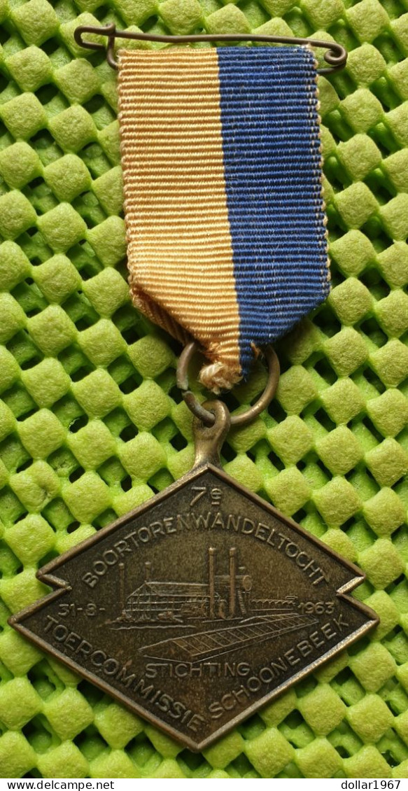 Medaile :  7e. Boortorenwandeltocht , Schoonebeek 31-8-1963  -  Original Foto  !!  Medallion  Dutch - Otros & Sin Clasificación