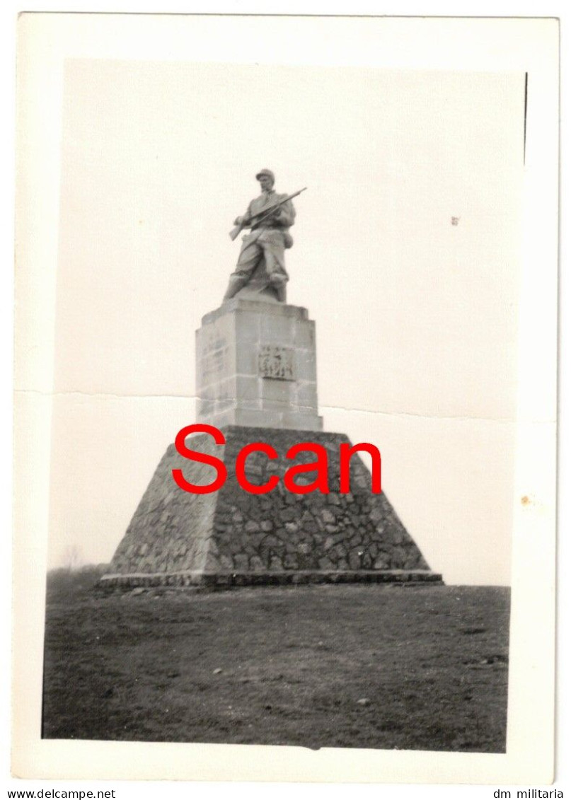 54 - TRÈS BELLE PHOTO 1958 : LÉOMONT - MONUMENT 1914 1918 - NANCY - WW1 - 1Wk - Meurthe-et-Moselle - Krieg, Militär