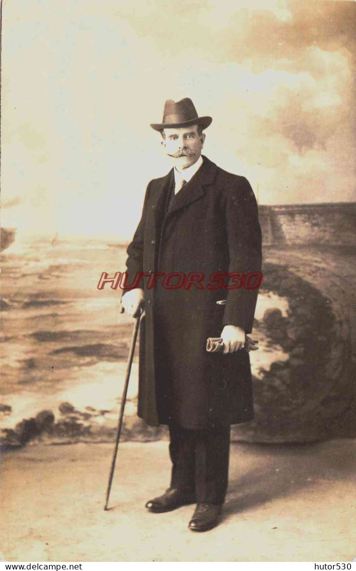 CARTE PHOTO HYERES - VAR - PORTRAIT HOMME - Hyeres