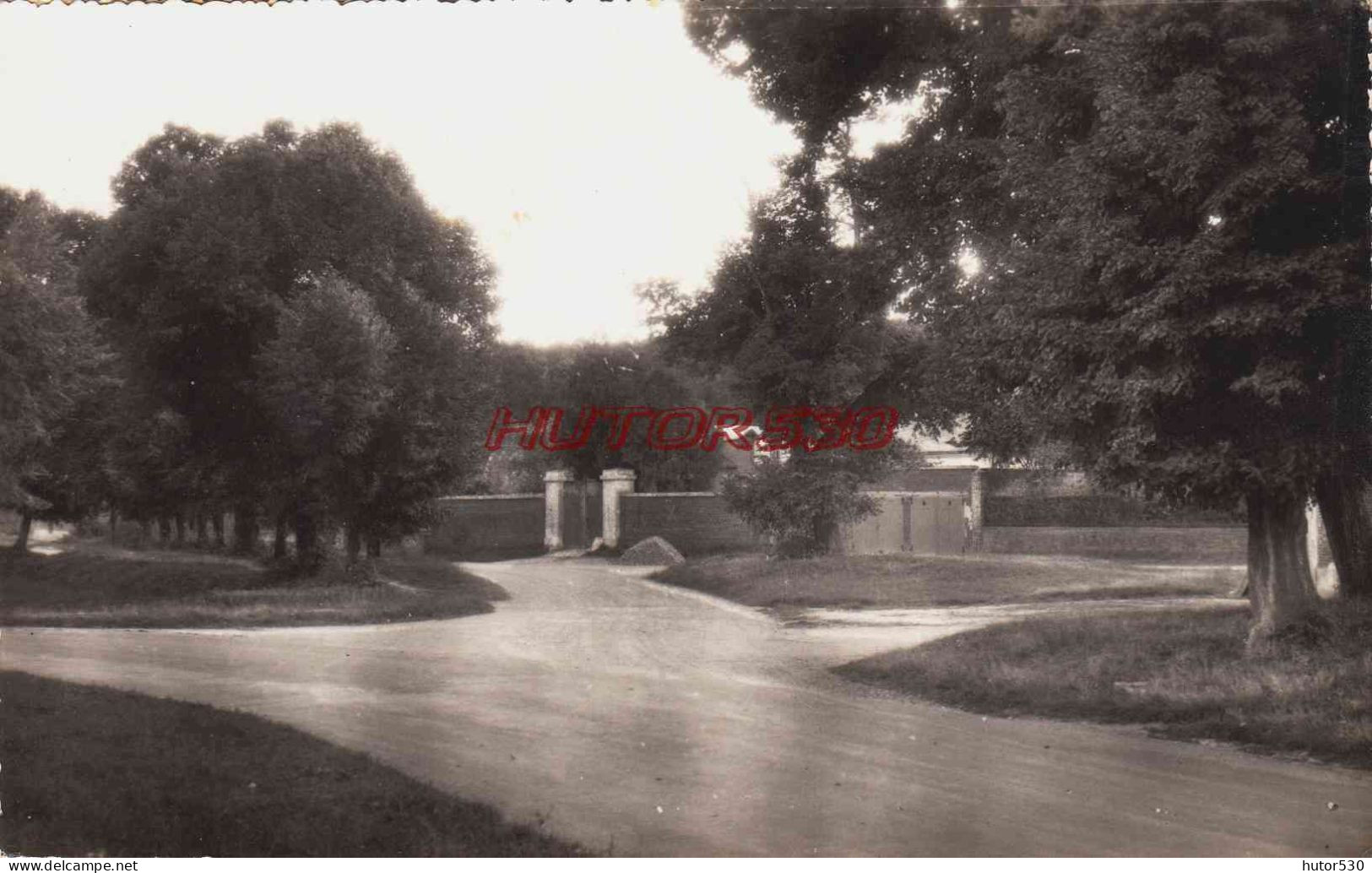 CPSM CHAUSSOY EPAGNY - SOMME - LA PLACE DE L'EGLISE - Otros & Sin Clasificación