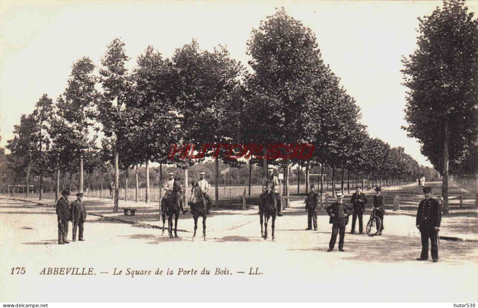 CPA ABBEVILLE - SOMME - LE SQUARE DE LA PORTE DU BOIS - Abbeville