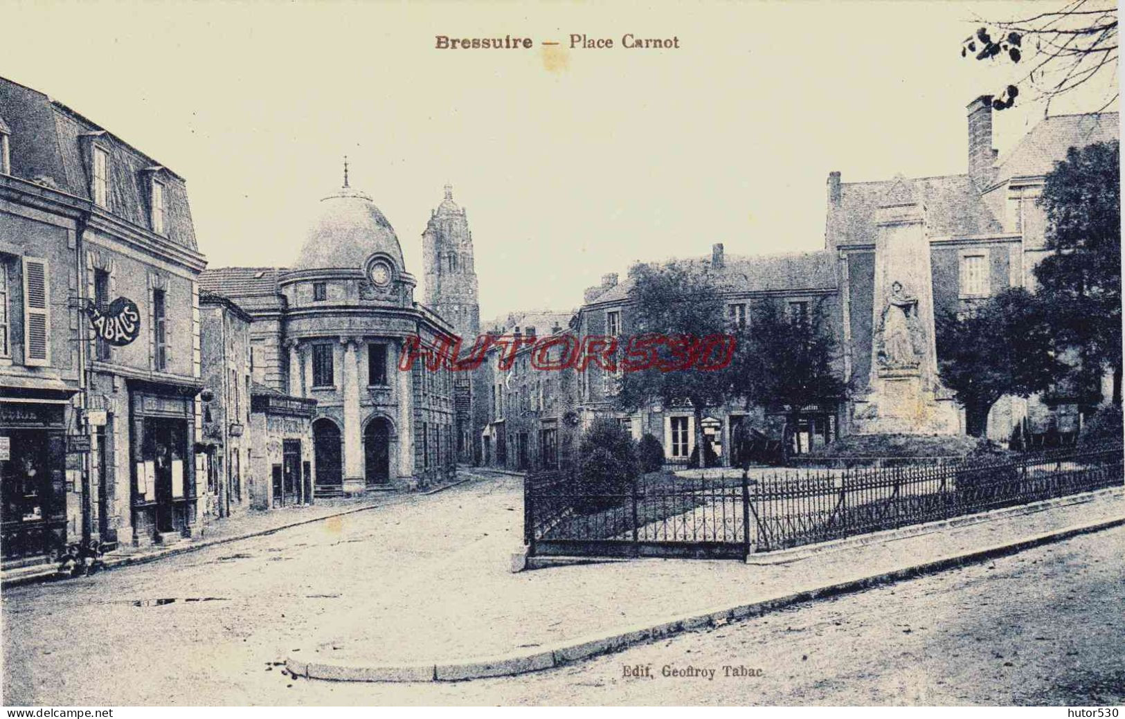 CPA BRESSUIRE - DEUX SEVRES - PLACE CARNOT - Bressuire